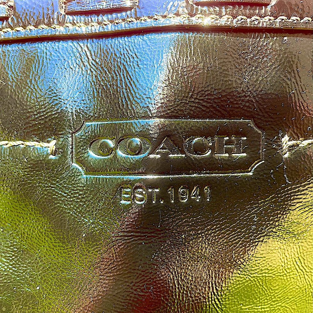 Authentic Coach Tote ๐ Handbag with free matching wallet as a bonus! Black. - Picture 8 of 12